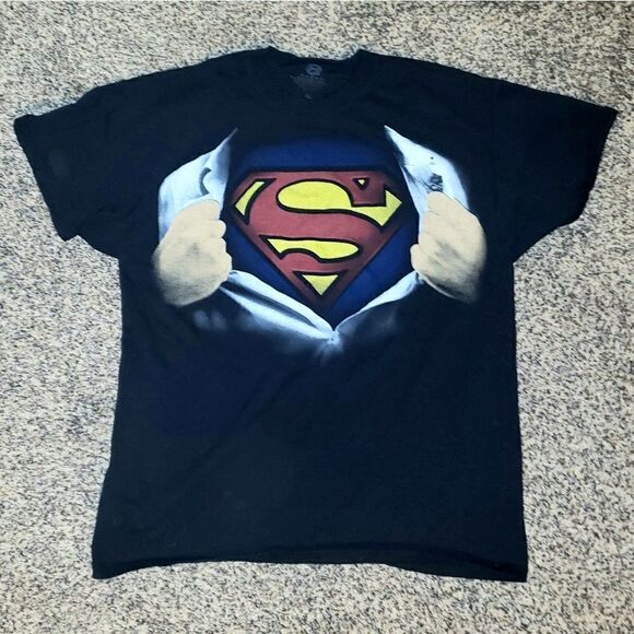 DC Comics | Clark Kent to Superman Tee - Picture 1 of 3